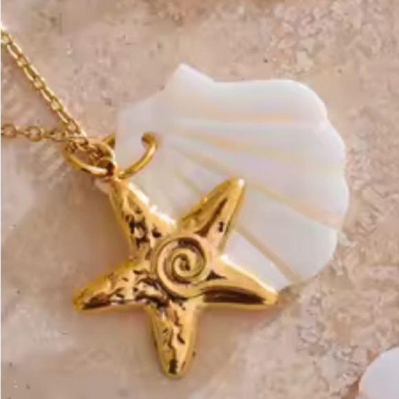 Starfish White Shell 18K Gold Stainless Steel Waterproof Necklace - Picture 1 of 8